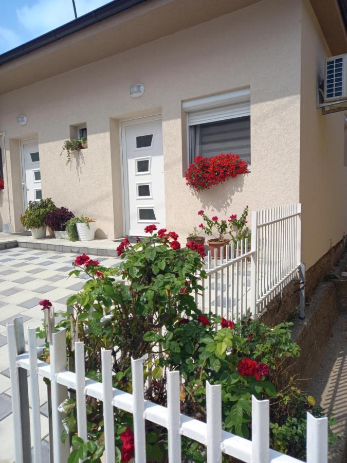 Leda Apartmani Semendria Exterior foto