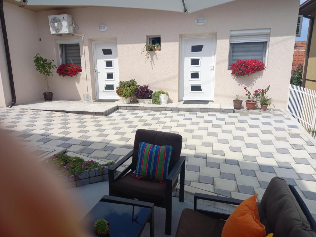Leda Apartmani Semendria Exterior foto