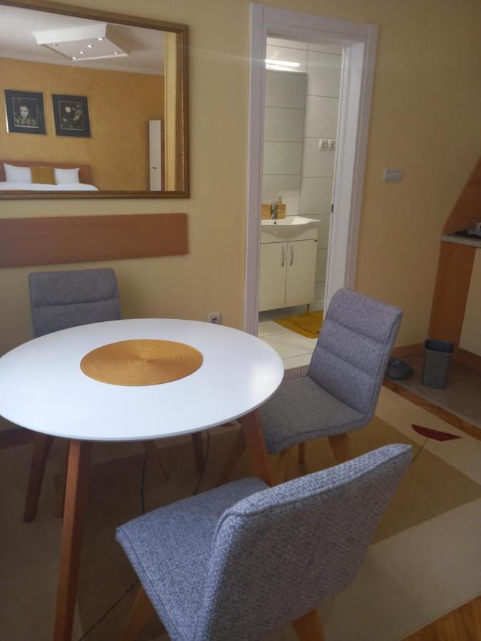 Leda Apartmani Semendria Exterior foto