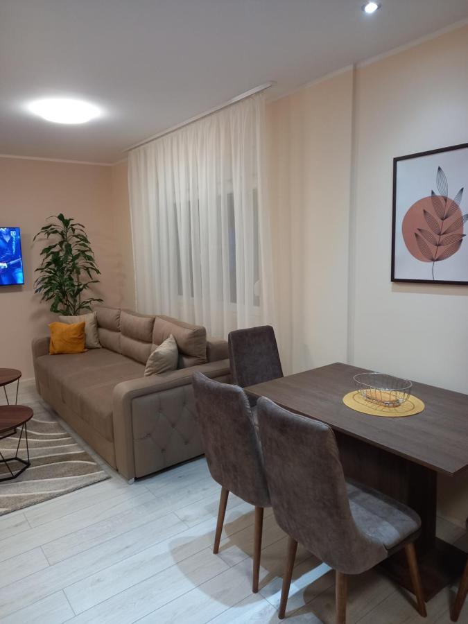 Leda Apartmani Semendria Exterior foto
